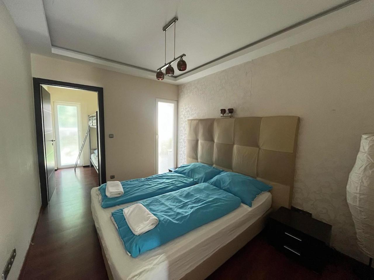 City Apartman ház Balatonlelle Exterior foto